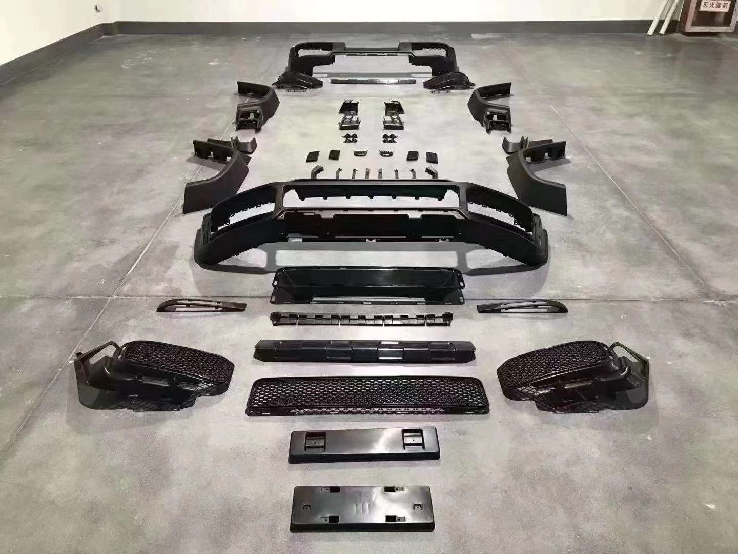 PP Plastic Products W464 G500 G63 G550 G65 Body Kit W464 Front and Rear Bumper Wide Body Wheel Arch Tail