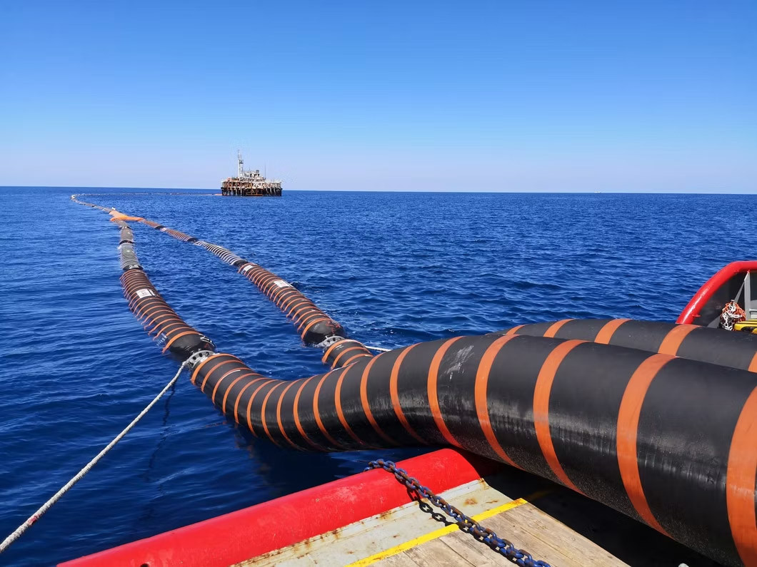 Durable STS Hose High Flexibility Marine Rubber Hose for Ship to Ship