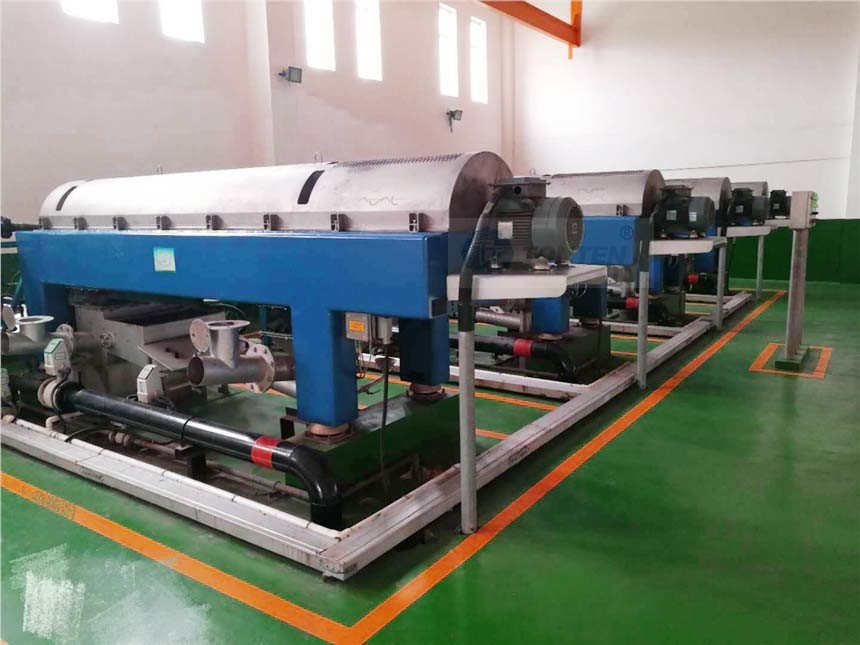 OEM Dewatering Sludge Centrifuge Machine For Sewage Treatment