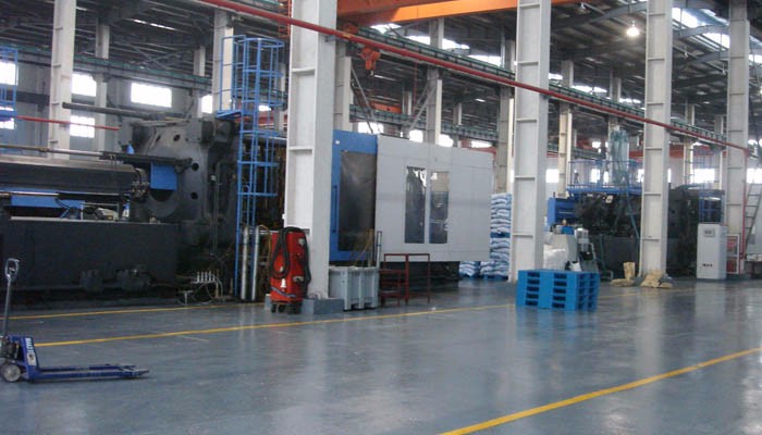 Roll Surplus Plastic Pallets Projects For Sale