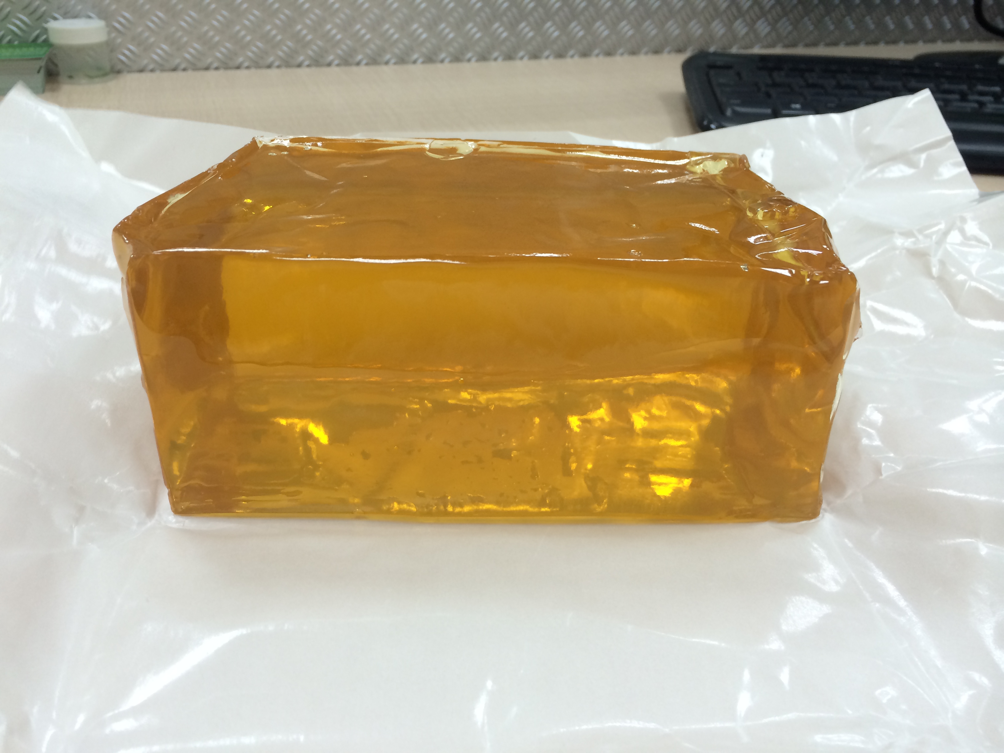 XIAMEN HOT MELT GLUE BLOCK FOR HOT-MELT GLUE GUNS