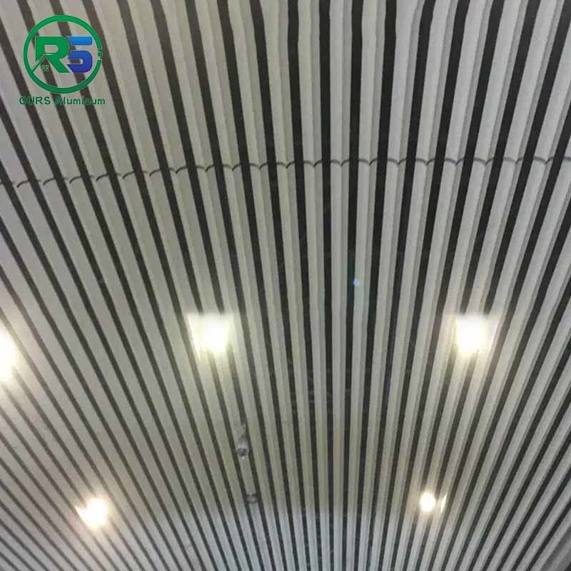 Commercial Roof Linear Aluminium Strip False Ceiling Wood Grain With Bullet Shaped