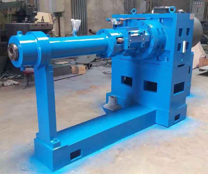 Cold Feed Pin Barrel Rubber Extruder Machine with 12000 KG Weight and 110 kW Power