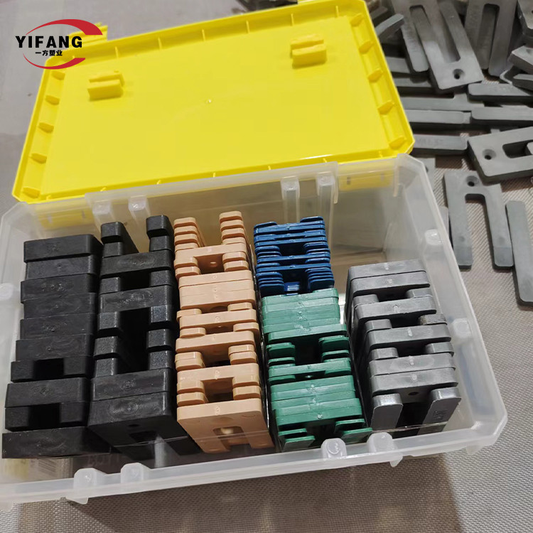 Customized Plastic Packers in White for Injection Mold to Ensure Safe Keeping of Small Products