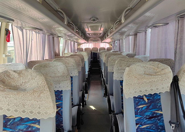 Diesel Engine Used Passenger Yutong Bus Right Hand Drive Second Hand 240kw