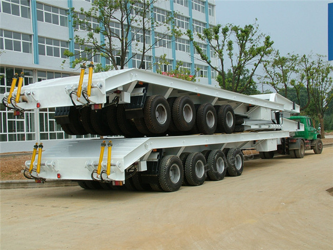 150 - 200 Ton Heavy Duty Lowboy Trailer For Construction Machines 4 Lines 8 Axles