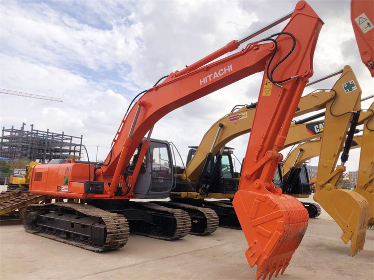 Imported Original Hitachi ZX200-5 Used Crawler Excavator 20 Tons for Construction Job