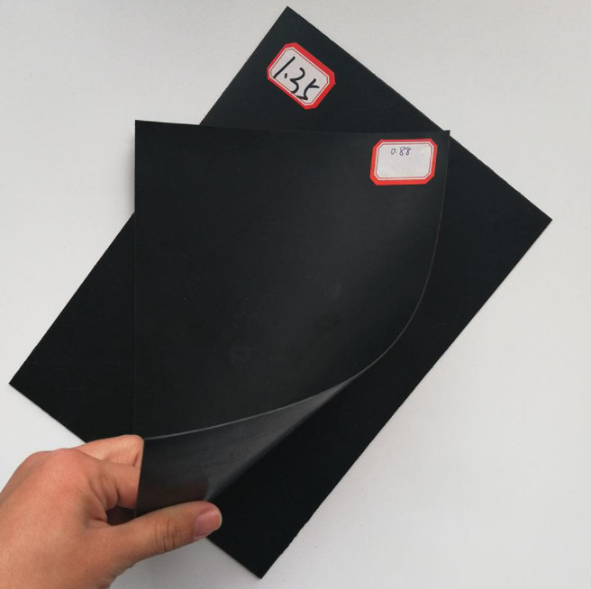 Black HDPE Geomembrane for Landfill Underground Waterproofing in 0.12-4.0mm Thickness