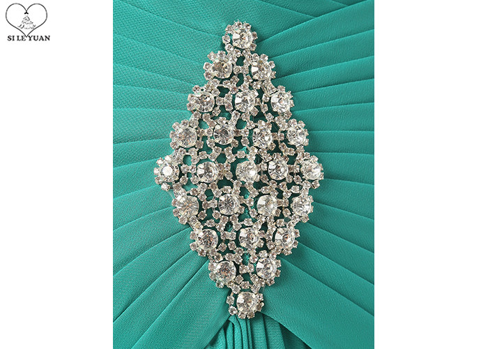 Sleeveless Plus Size Ball Gowns / Long Tail Chiffon Evening Gowns For Pleating