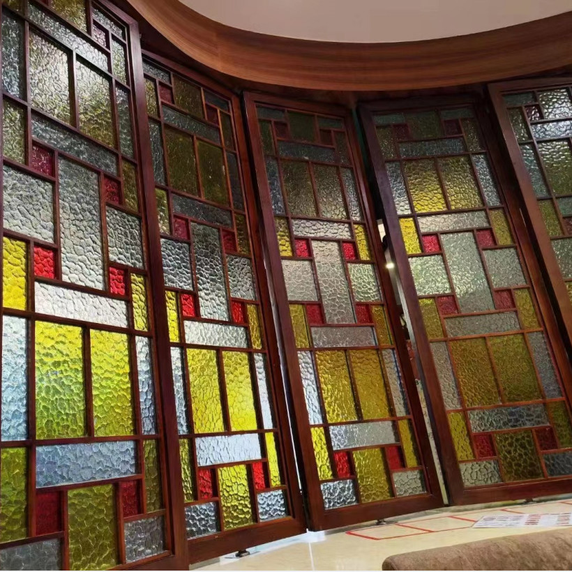 Classic Decorative Patterned Tempered Glass Ultra Clear Translucent Figured Rolled Glass Pattern Glass