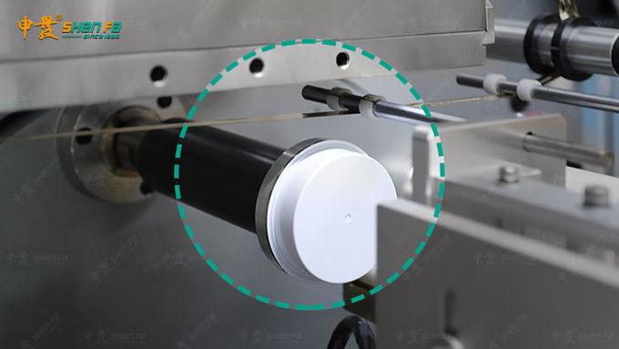 60Hz 8Kw Plastic Round Caps Automatic Hot Stamping Machine