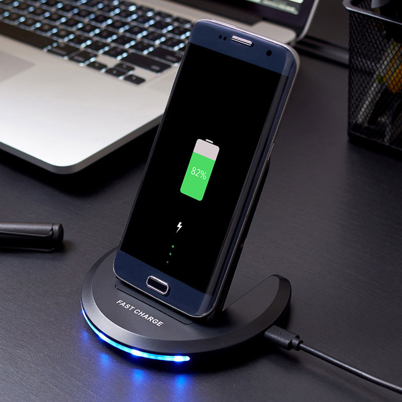 5W 7.5W 10W 15W Desktop Wireless Charger Adjustable 0 To 90 Degrees