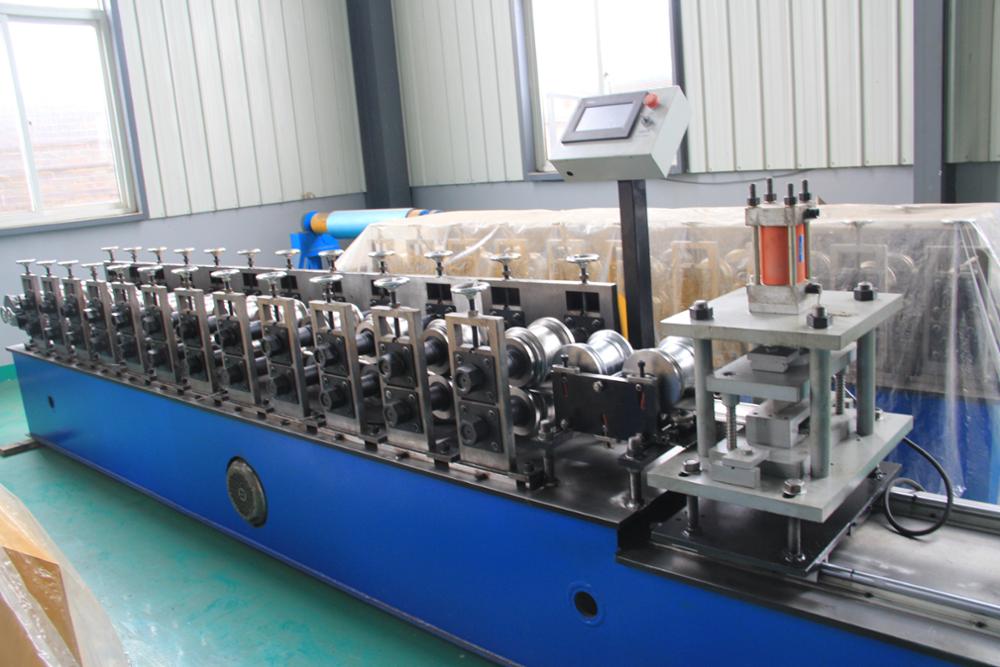 Steel Tile Shutter Door Making Machine 15m/min For Garage