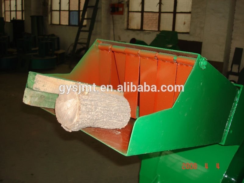 1000kg/H Peanuts Shells Diesel Wood Chip Crusher Belt Convrying