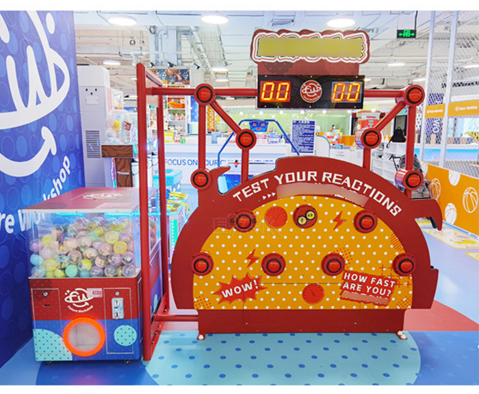 Cartoon Coin Operated Arcade Machines 2 Kids Pat Button Reaction Game Win Capsule Gacha Game Machine