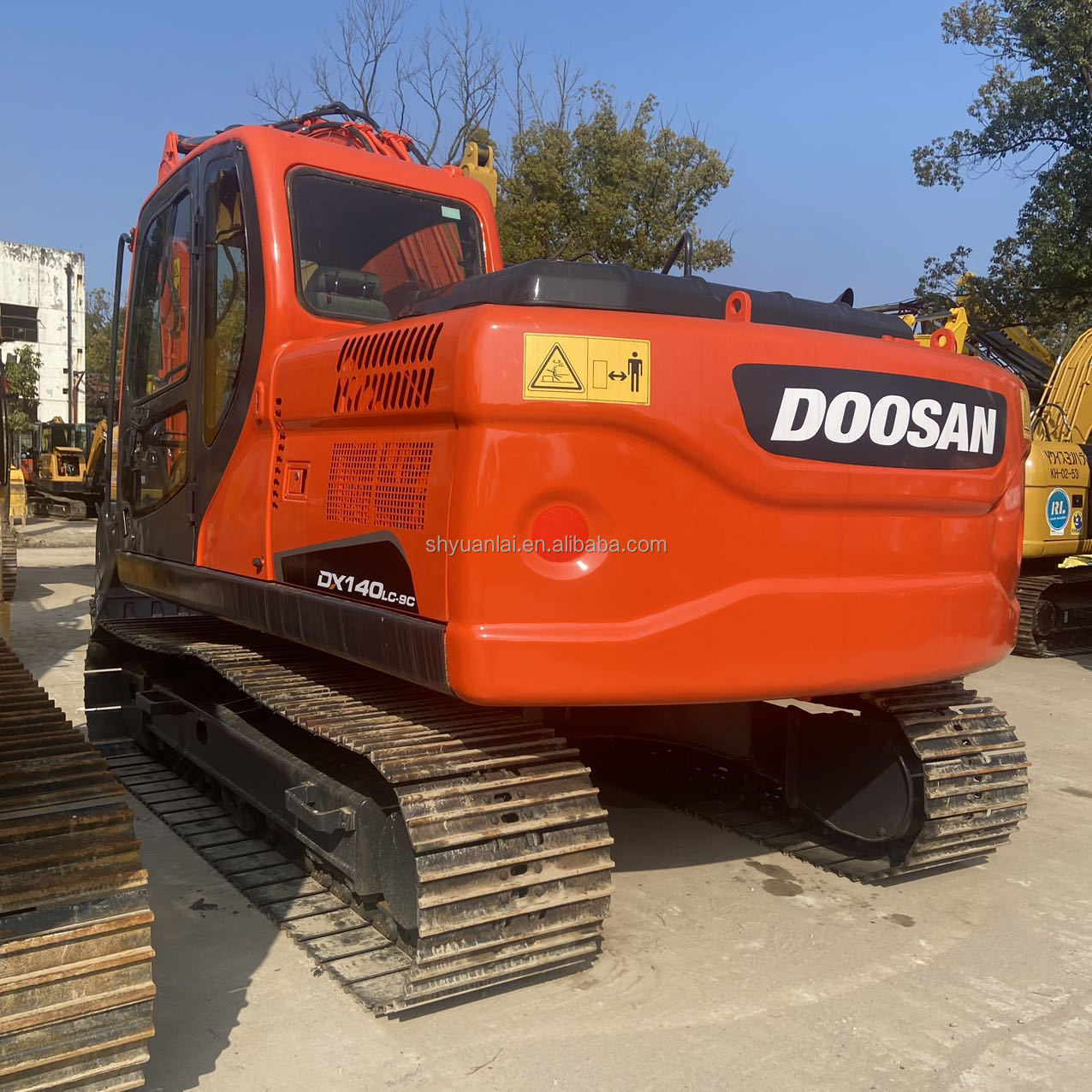 14000 KG Doosan DX140 Excavator Used Doosan DX225 Excavator with 0-2000 Working Hours