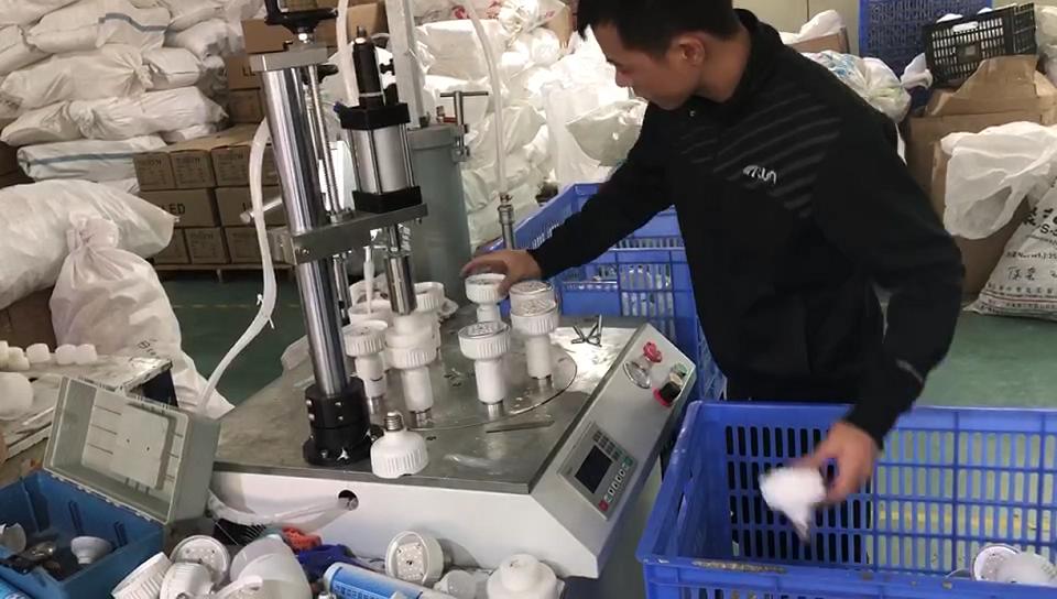 200W Auto Glue Dispenser 220V LED Bulb Automatic Punching Machine Industrial