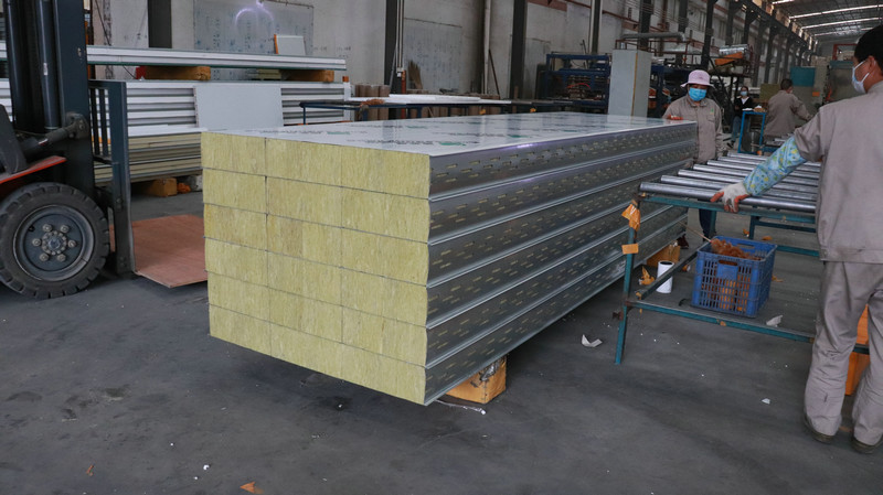 150mm Thickness Insulated Rock Wool Sandwich Panel