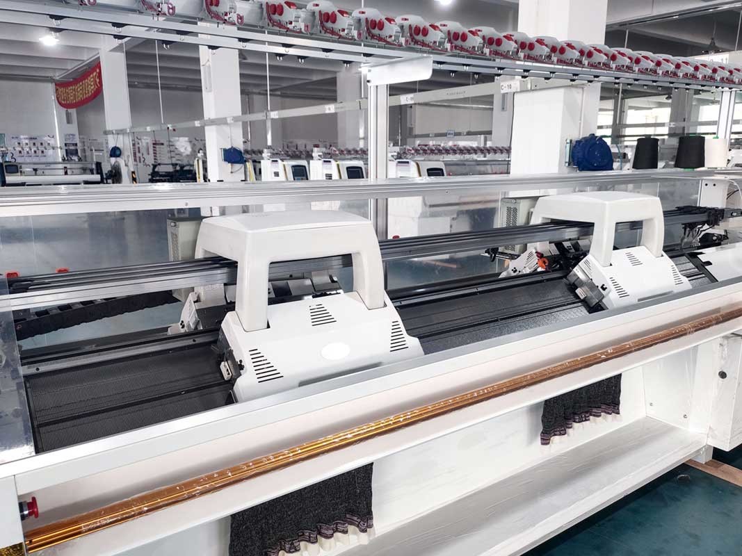 100 Inch Computer Automatic Scarf Flat Knitting Machine 1.2m/S
