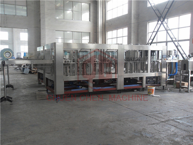 Vacuum Return System Plastic Bottle Filling Machine , Small Scale Juice Bottling Equipment