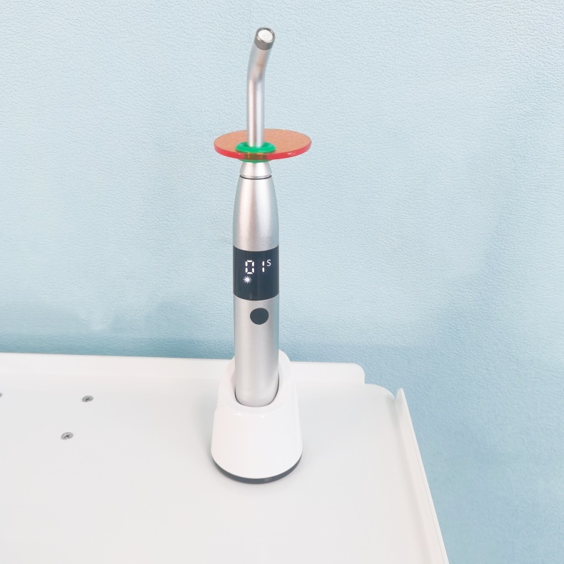 Metal tips Light Curing Dental Lamp Factory Direct 1s LED Light Curing Unit