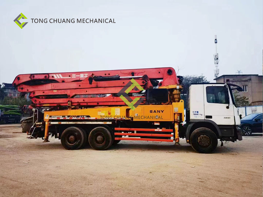 2014 Sany Heavy Industry 38 Meters Mercedes Benz Second Hand Concrete Pump Truck