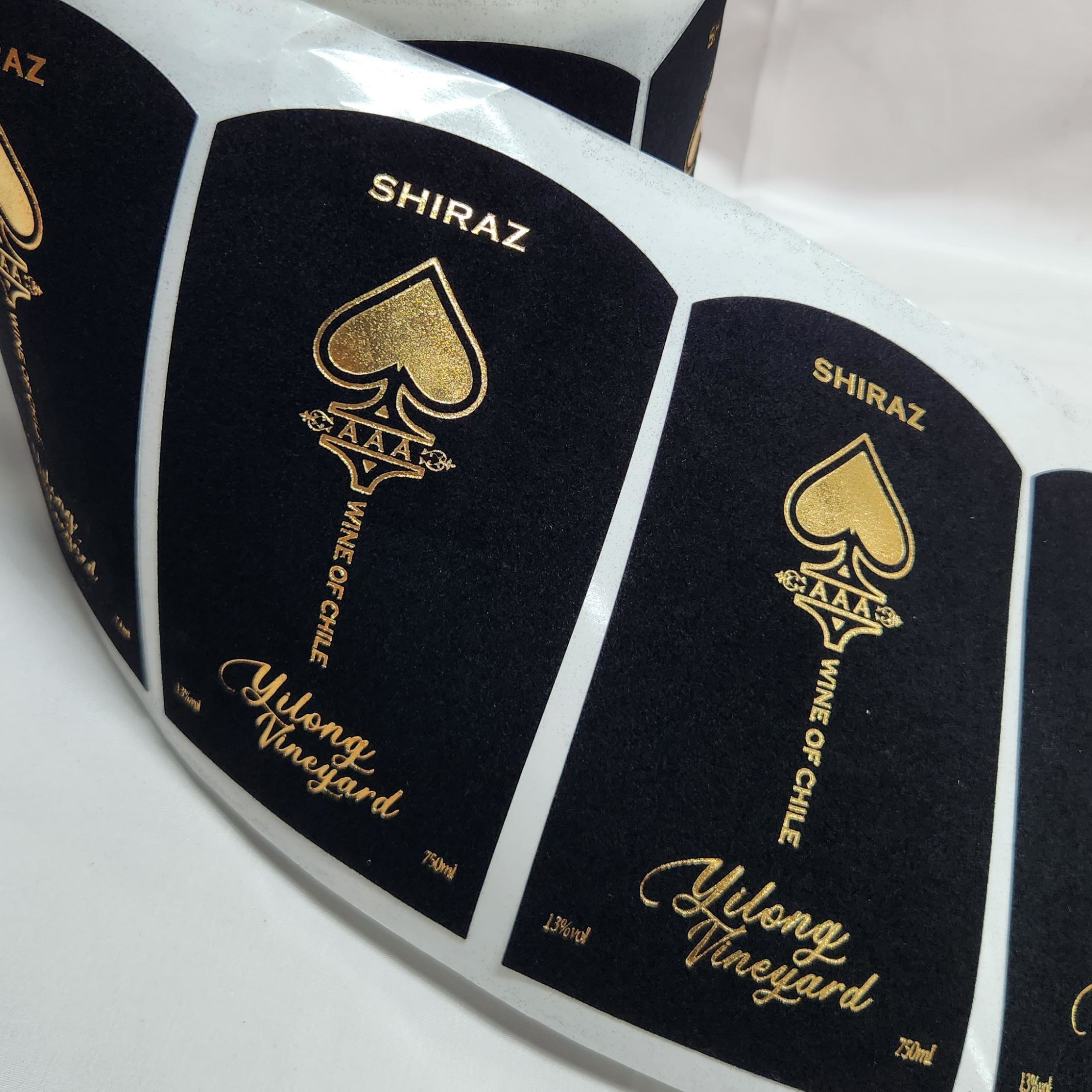 Customizable Printing Gold Foil Stamping Embossed Premium Velvet Paper Wine Label for Wine Bottles Labels Packaging.