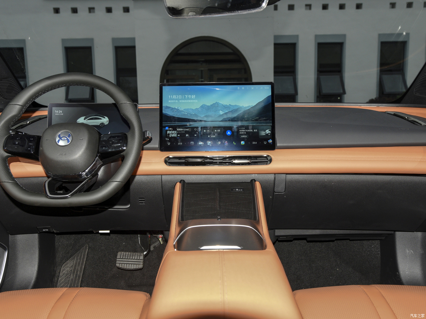 160KW Total Motor Power 2024 Hycan A06 PLUS Version Pure Electric Luxury Car with 520KM Long Range and Hybrid Fuel Type