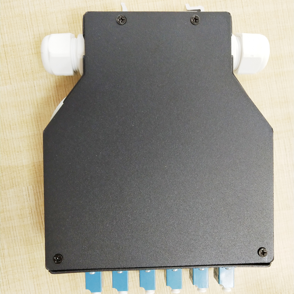 Black 12 Port SC/APC DIN Rail FTTH Terminal Box Patch Panel