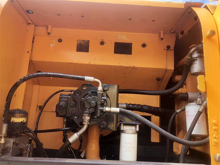 Shanghai Used Hyundai 305LC-9 Excavator with Original Hydraulic Valve and Performance