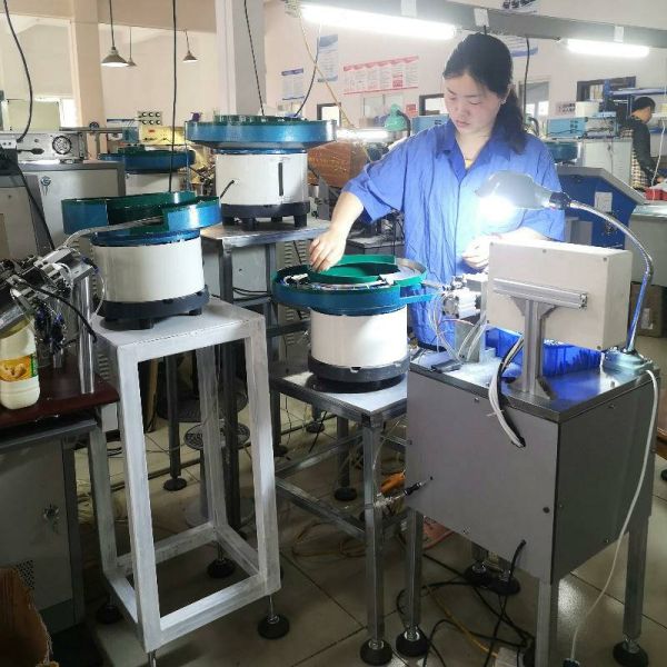 High Power RF Resistor with 1-500Ω Resistance ±5% Tolerance and 0-2GHz Frequency for Flange Mount Applications