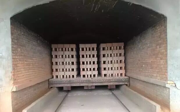 Automatic Ceramic Tunnel Kiln For Bricks Sintering Built On The Mountainside