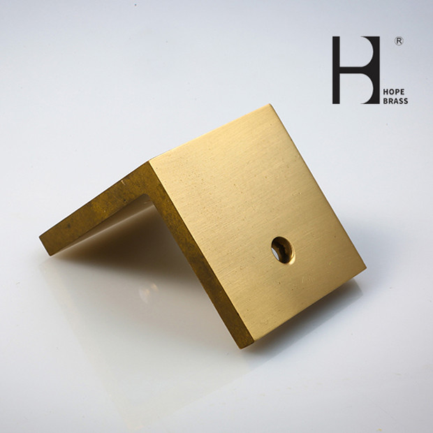 OEM Golden Brass L Profile , Anti Rust Extruded Brass Profiles