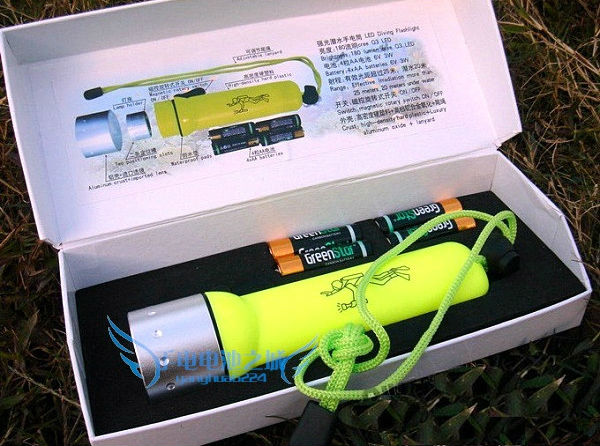 High Power diving flashlight LED light