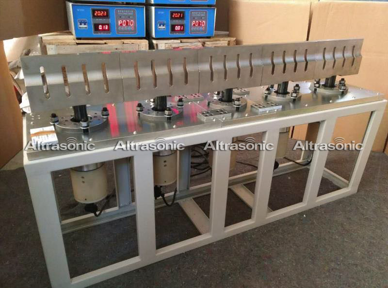 High Performance Ultrasonic Plastic Welding Machine 50 - 60hz Single Phase