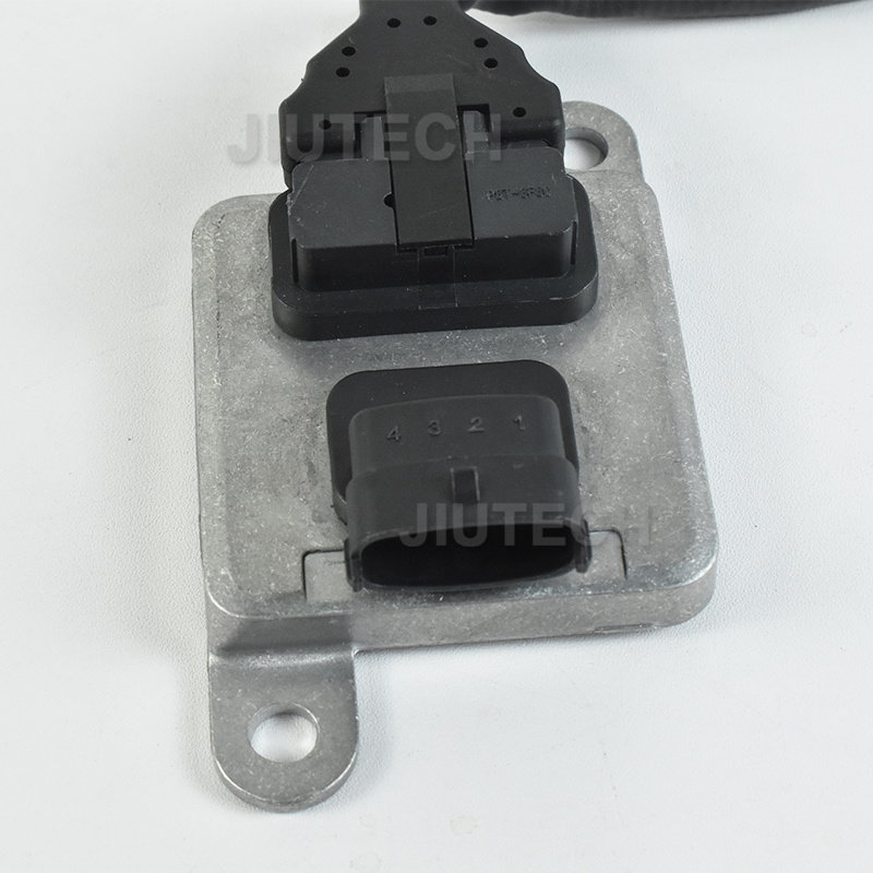 Piezoelectric Nitrogen Oxide Sensor Cummins 2894939 5WK96674A