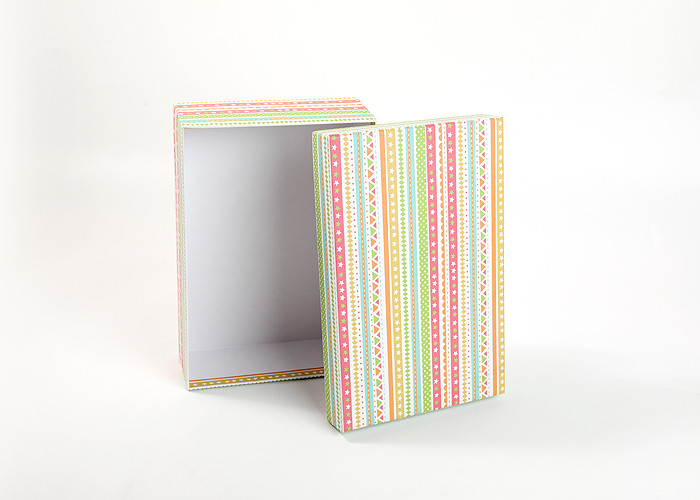 Silk Packaging Apparel Packaging Box With Lids Colorful Cardboard