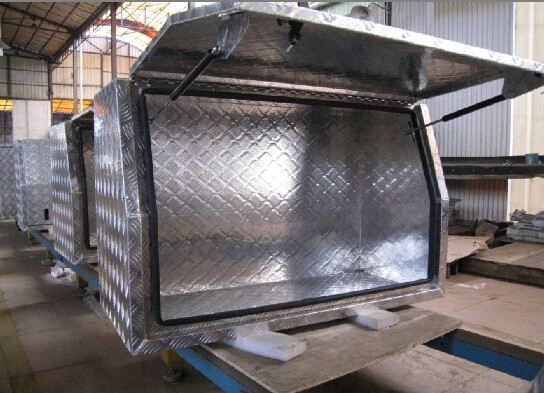 truck box9.jpg