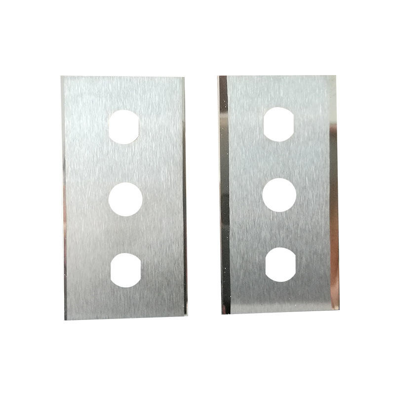 Wear Resistant Three Holes Blade Slotted Blades 43*22*0.2Mm On Machine
