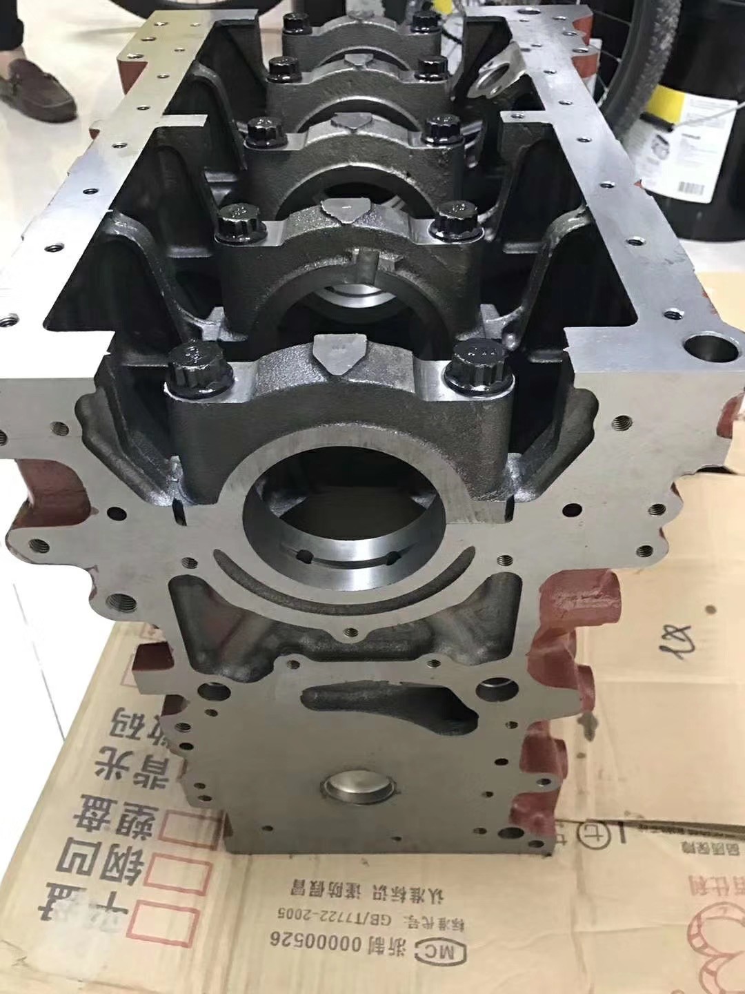 J08C-JT J08C-TP J08C-TI Hino Engine Sleeve Cylinder Block / 6 Cylinder Engine Block