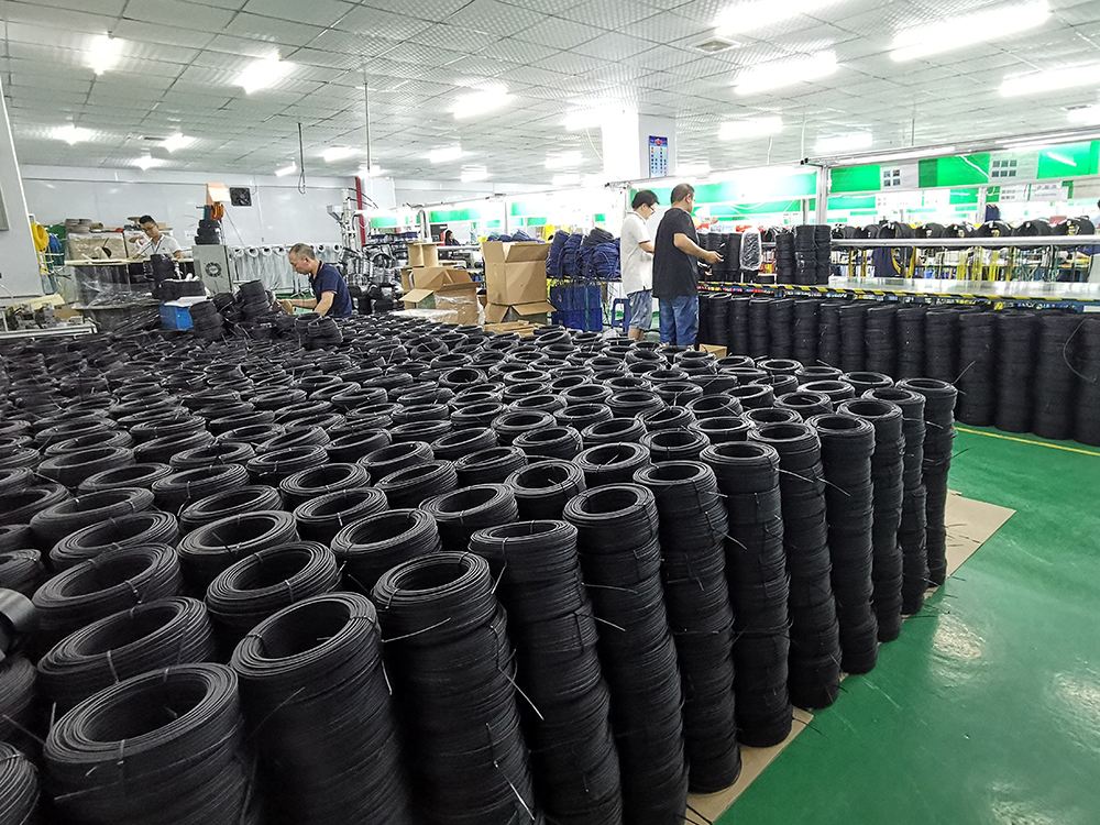 Jumper Outdoor FTTH Drop Cable , G657A Fiber Optical Patch Cord