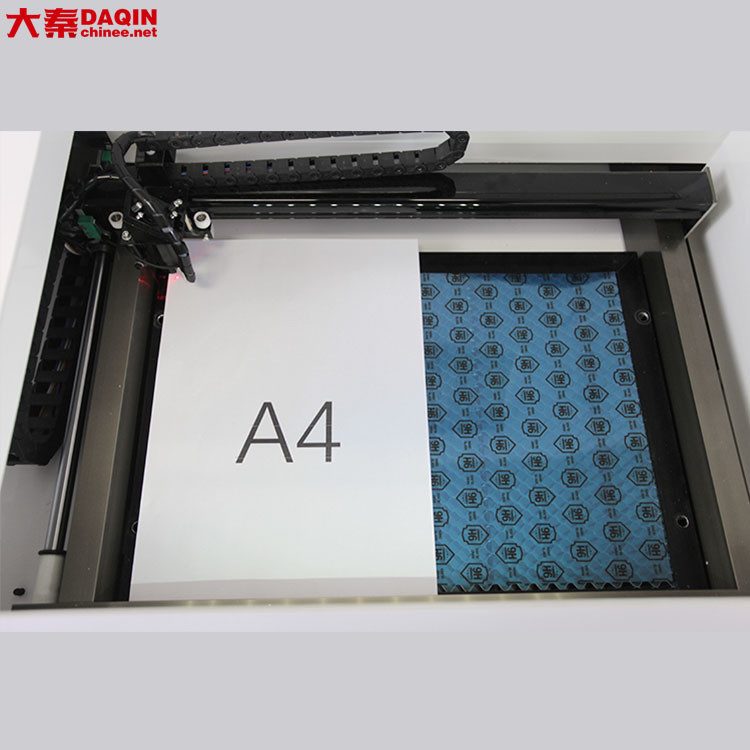 40w Daqin Engraving Screen Protector Laser Cutting Machine Water Cooling