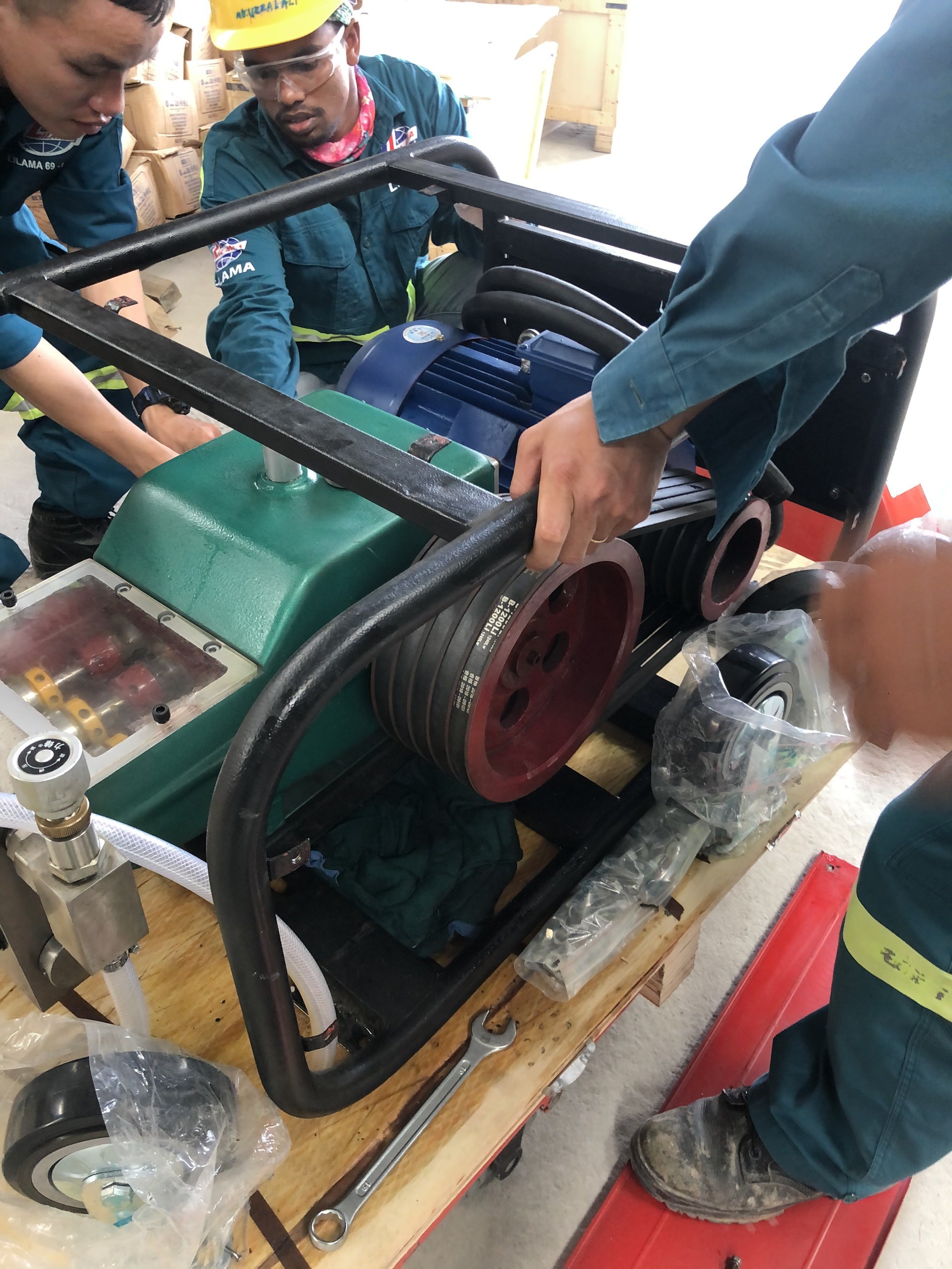 400MPa Super High Pressure Electric Hydro Test Pump Hydrostatic Pipe Tester System
