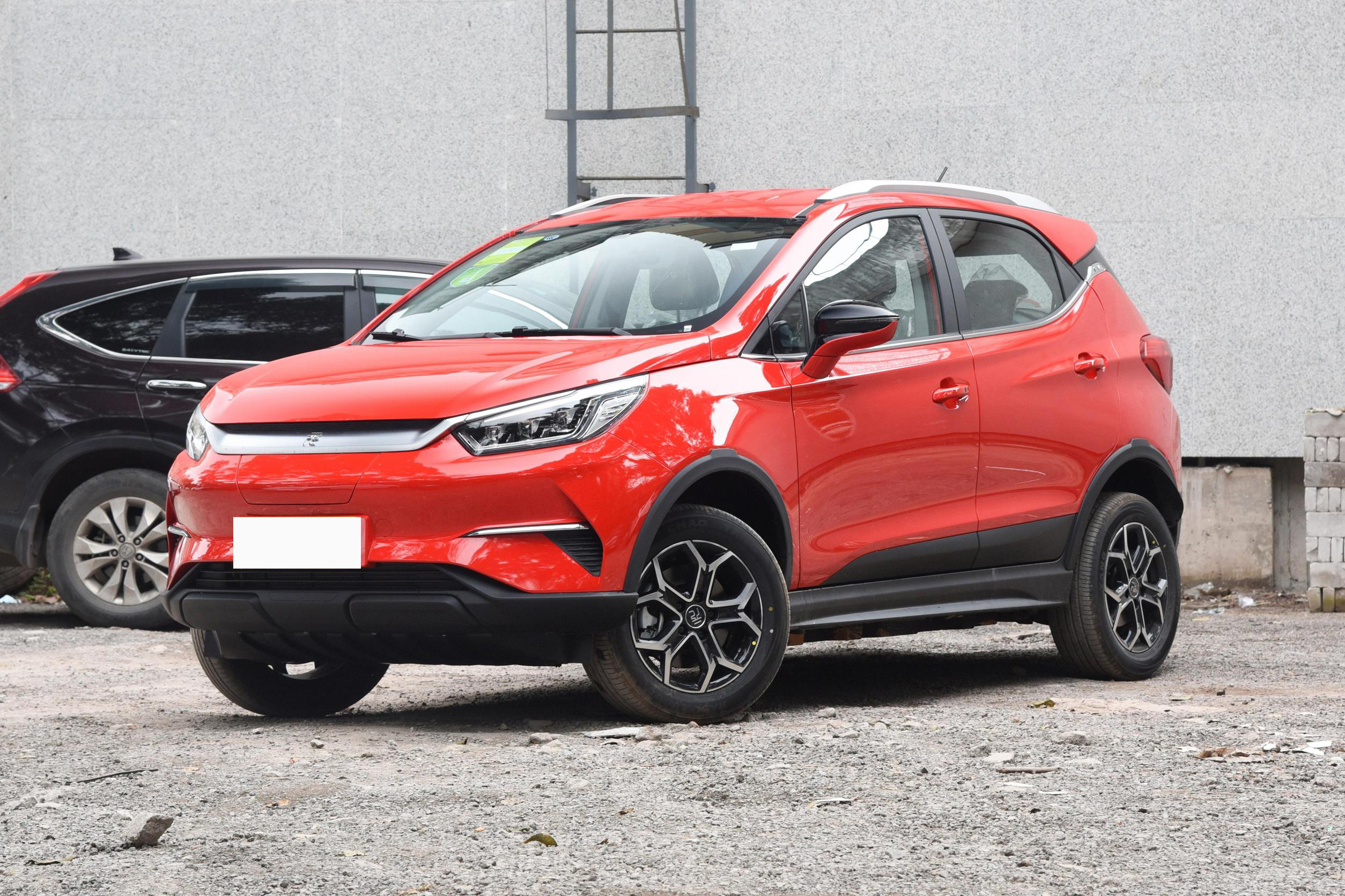 401KM EV Electric Car Durable BYD YUAN PRO Small Cars 5 Seats SUV