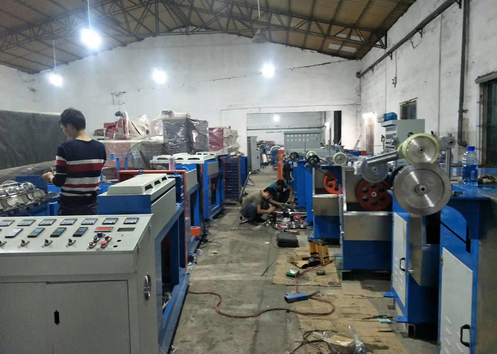 Electrical Cable Wire Plastic Winding Cutting Extrusion Wire Bunching Machine