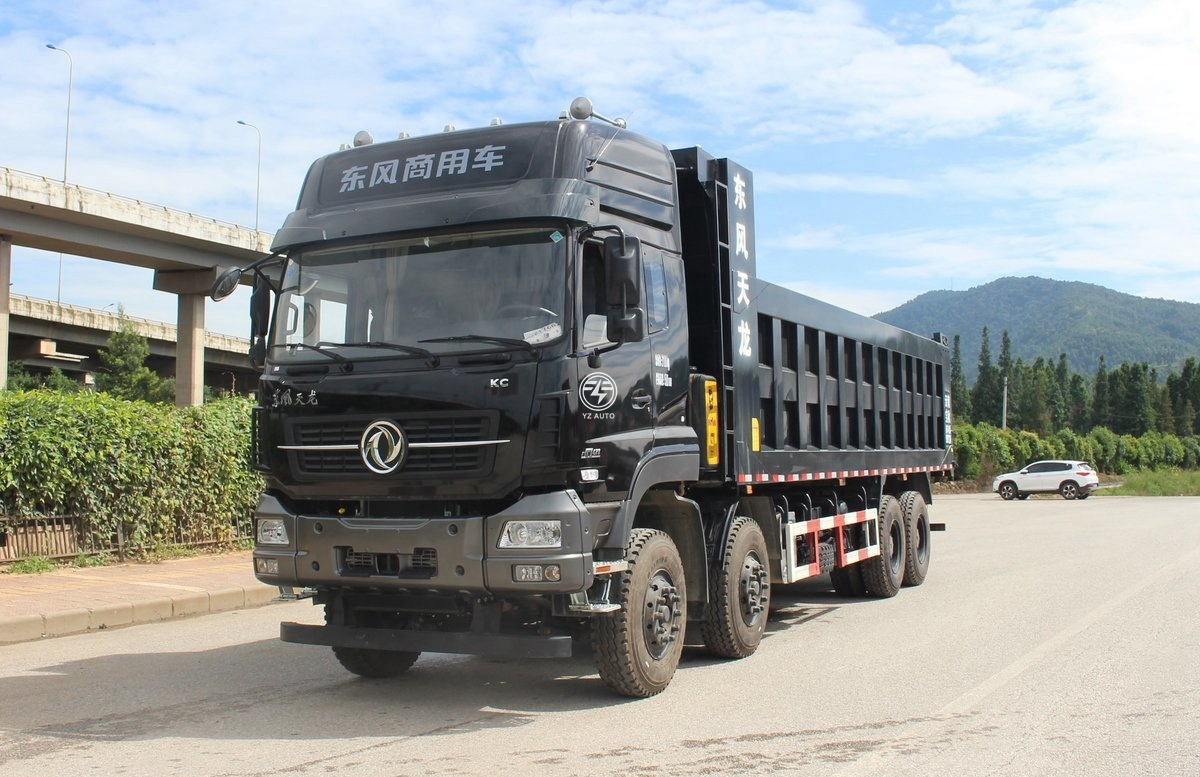 Dumping 6 Ton Small Wheeled 4x2 Dump Truck with Dimensions L x W x H mm 6350*2490*2980