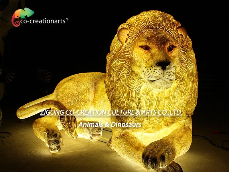 Smooth Texture Fiberglass Lions Waterproof For Theme Park