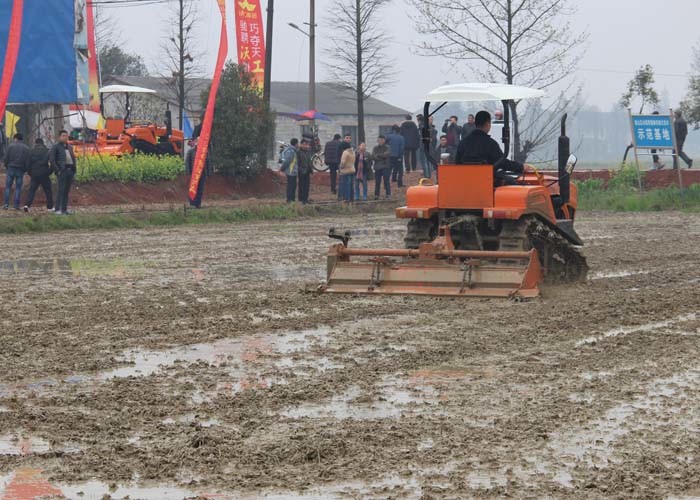 52 Blades Crawler Soil Tilling Equipment 3 Point Suspending