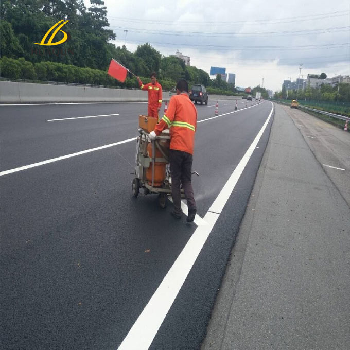 Good Leveling Hot Melt Road Marking Paint 5% Premixed Glass Beads Long Lasting Eco-friendly