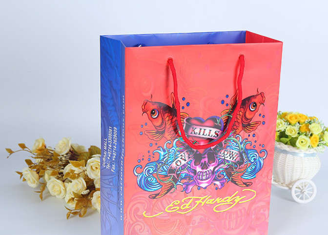 Manufacturers Professional Customized Gift Gift Bag Color Printed Packaging Paper Bag White Card Handbag Customized